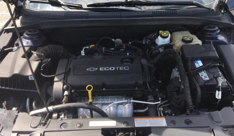2014 Chevrolet Cruze LS Sedan 4D full